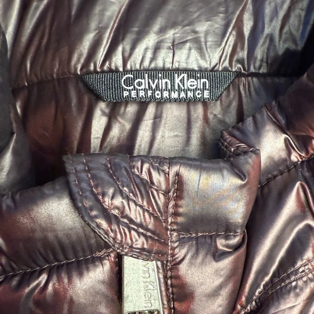 Calvin Klein Women's Quilted Performance Vest - Burgundy - Picture 4 of 5